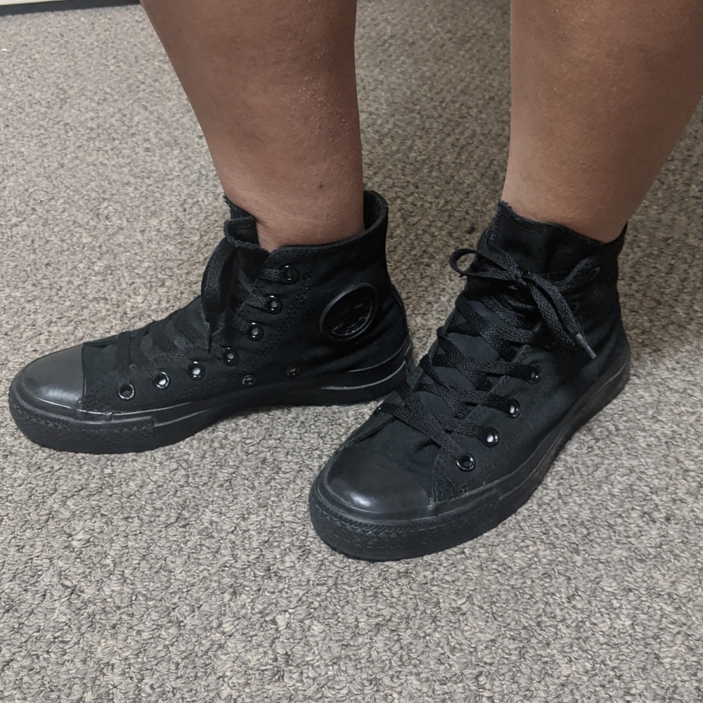 Shoes - Picture 4 of 5